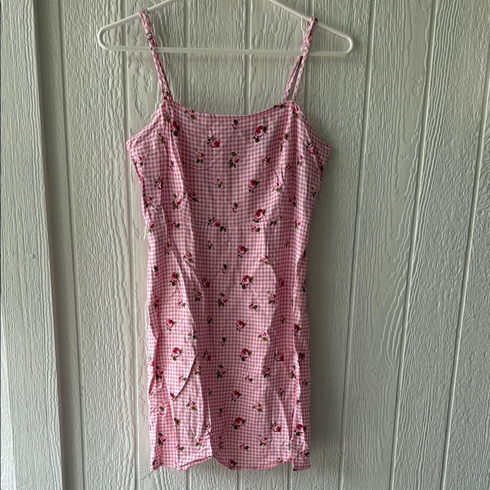 EUC Forever 21 Pink Gingham Floral Dress sz M